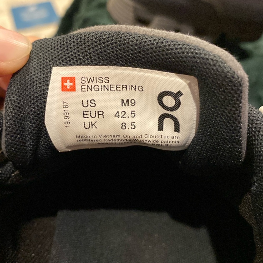 On Cloud5 Waterproof